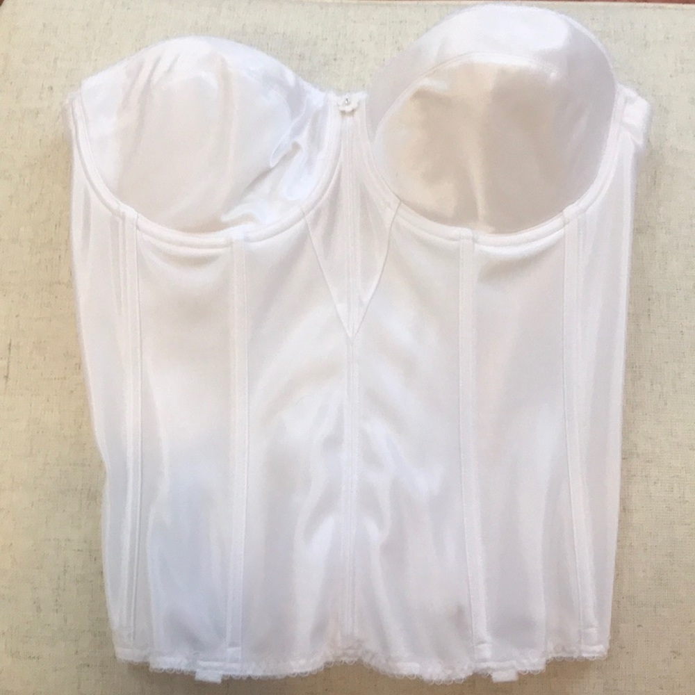 Staples corset